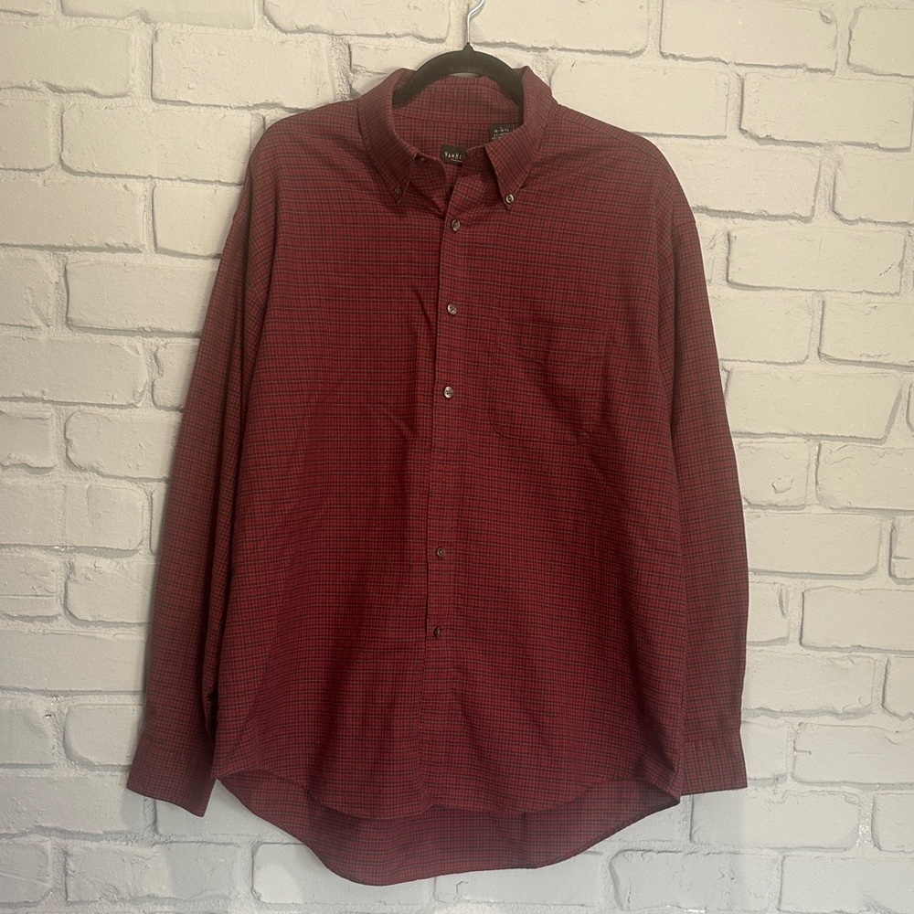 VAN HEUSEN Men's Burgundy Button-Down Shirt size L